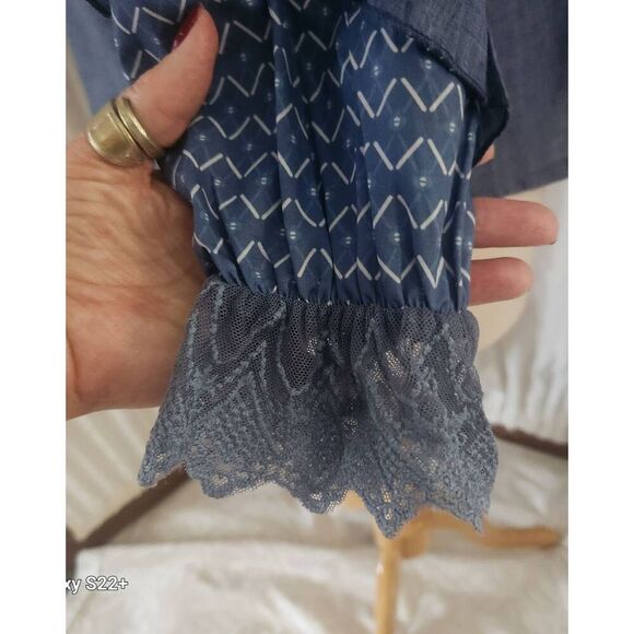 T42 Sheilay chambray western inspired top - Picture 2 of 9